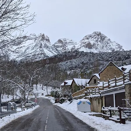 Nornore: Casa Especial En La Montana Tatil Evi Piedrafita de Jaca