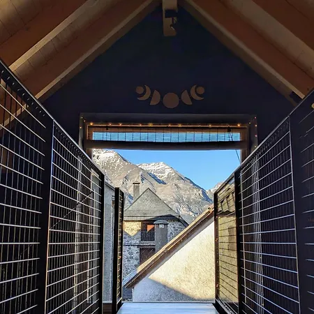 Nornore: Casa Especial En La Montana Piedrafita de Jaca