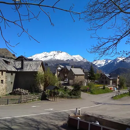 Nornore: Casa Especial En La Montana Piedrafita de Jaca